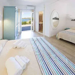 Grand 4* Palau