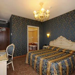 Il Mercante Di 3* Venise