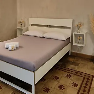Maniace 57, Ortigia Historic Center, 200 Mt From The Casa vacanze Syracuse